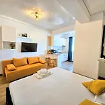 Mamaia-nordcom Exclusiviste S 1 Cbs * Navodari