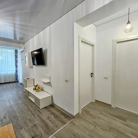 Mamaia-nordcom Exclusiviste La Plaja Azimuth Năvodari